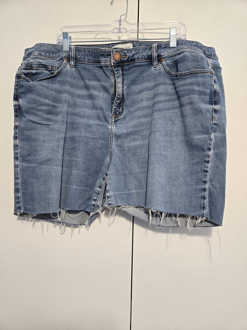 Lane Bryant Cut Off Denim Shorts 26/28 High Rise Magic Waist Raw Hem